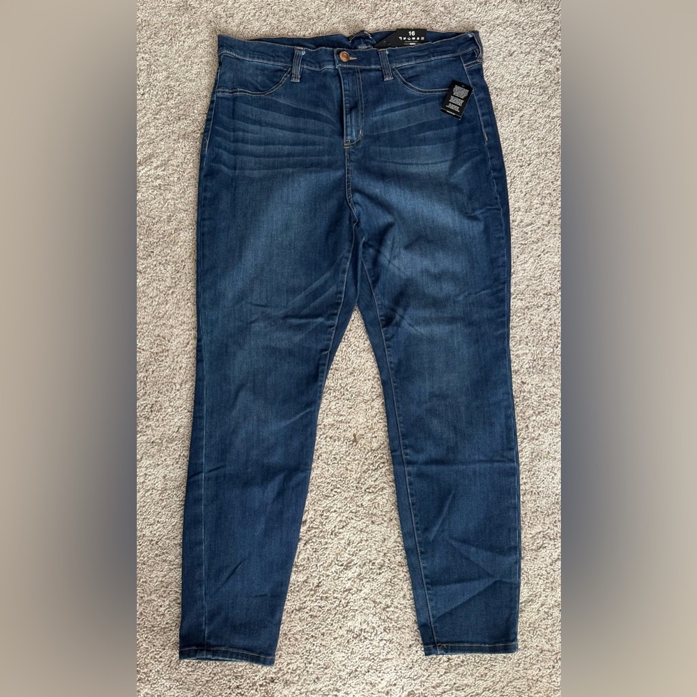 Fashion Nova Dark Blue Straight Leg Jeans